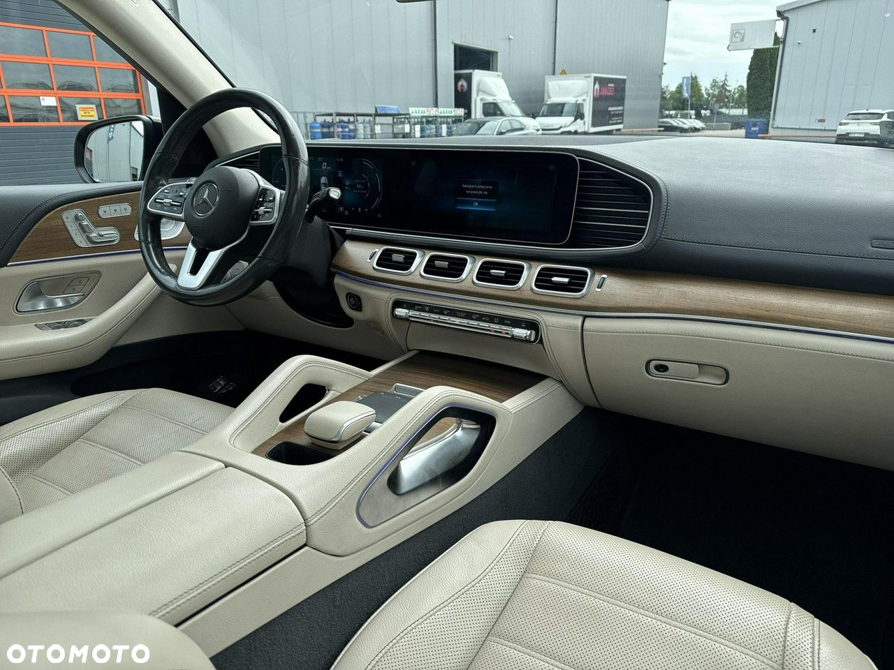 Mercedes-Benz GLE - 23