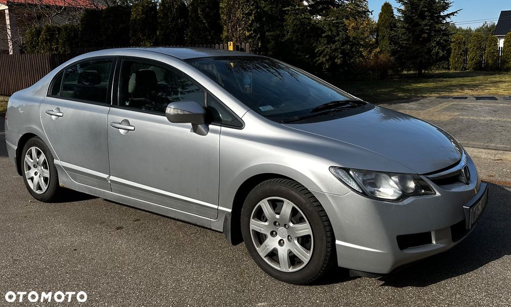 Honda Civic 1.8 Base - 2