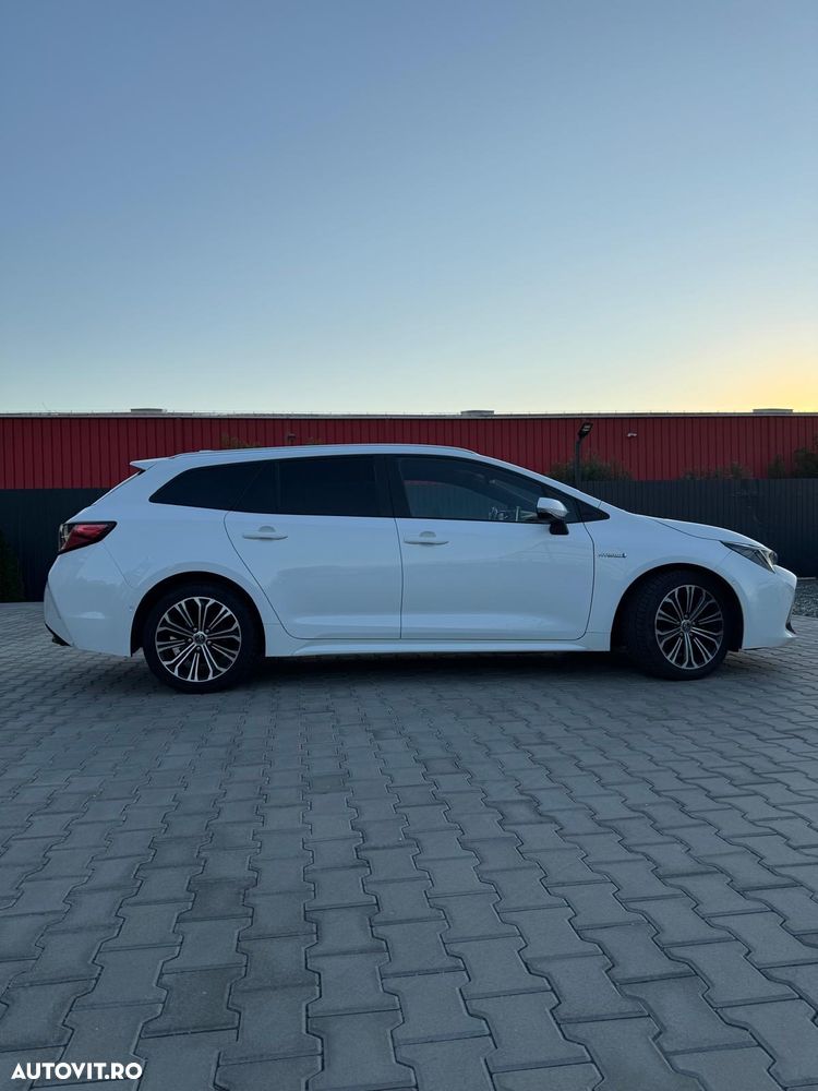 Toyota Corolla - 5