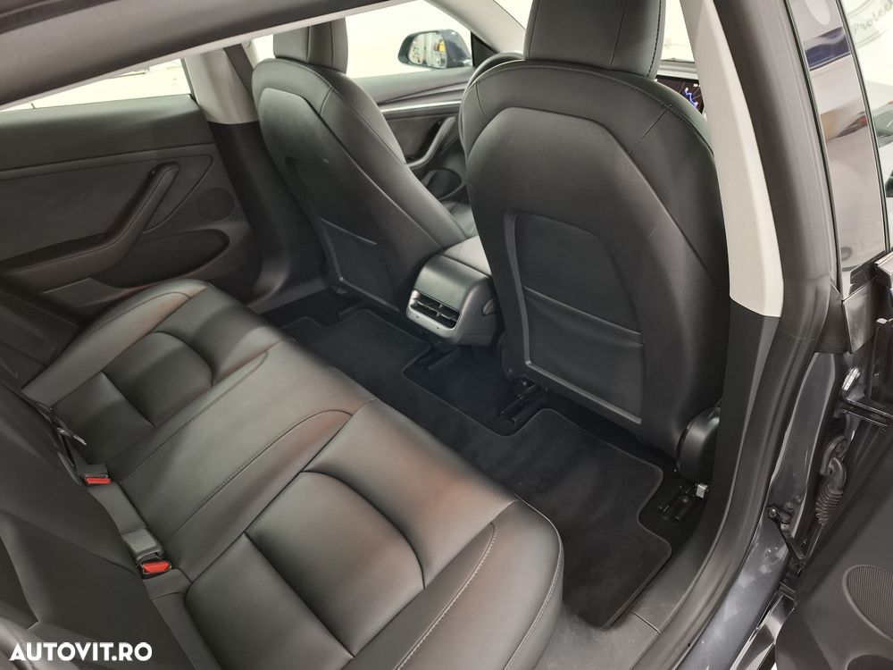 Tesla Model 3 RWD - 9