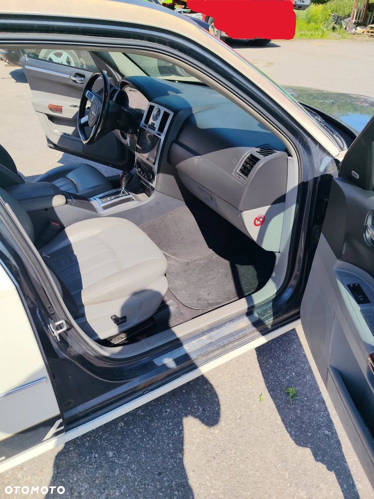 Chrysler 300C 3.0 V6 CRD - 6