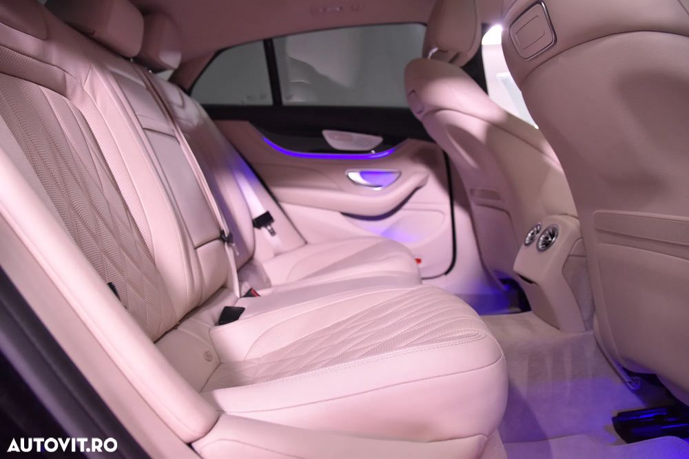 Mercedes-Benz AMG GT 4-door Coupe 63 S 4Matic+ - 12