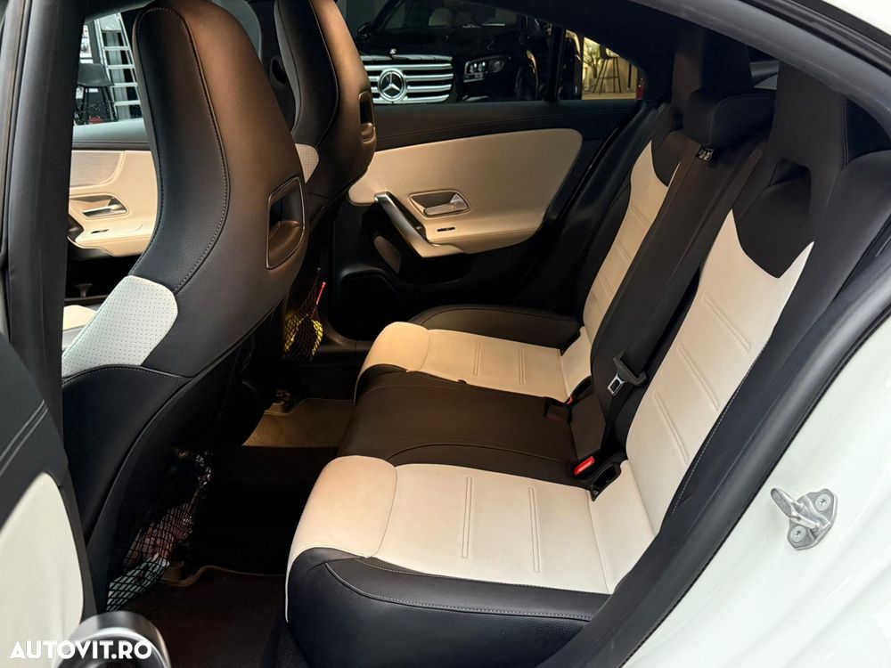 Mercedes-Benz CLA 220 4Matic 7G-DCT AMG Line - 20