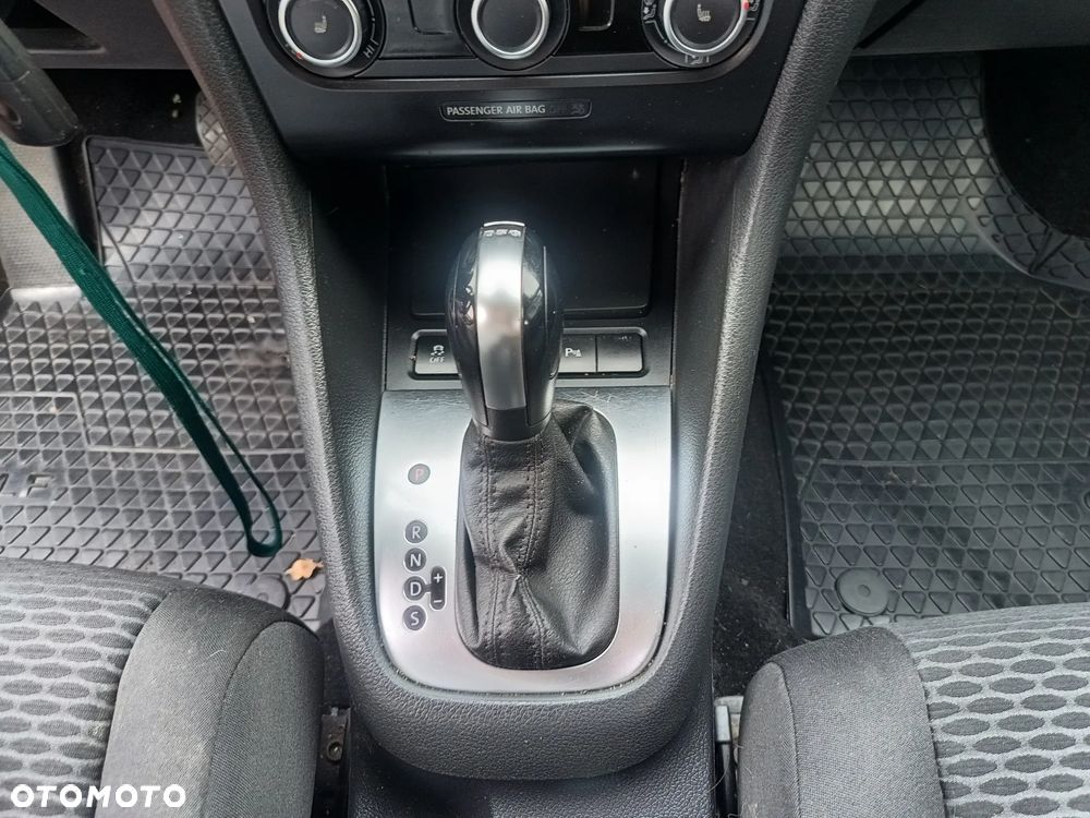 Volkswagen Golf - 19
