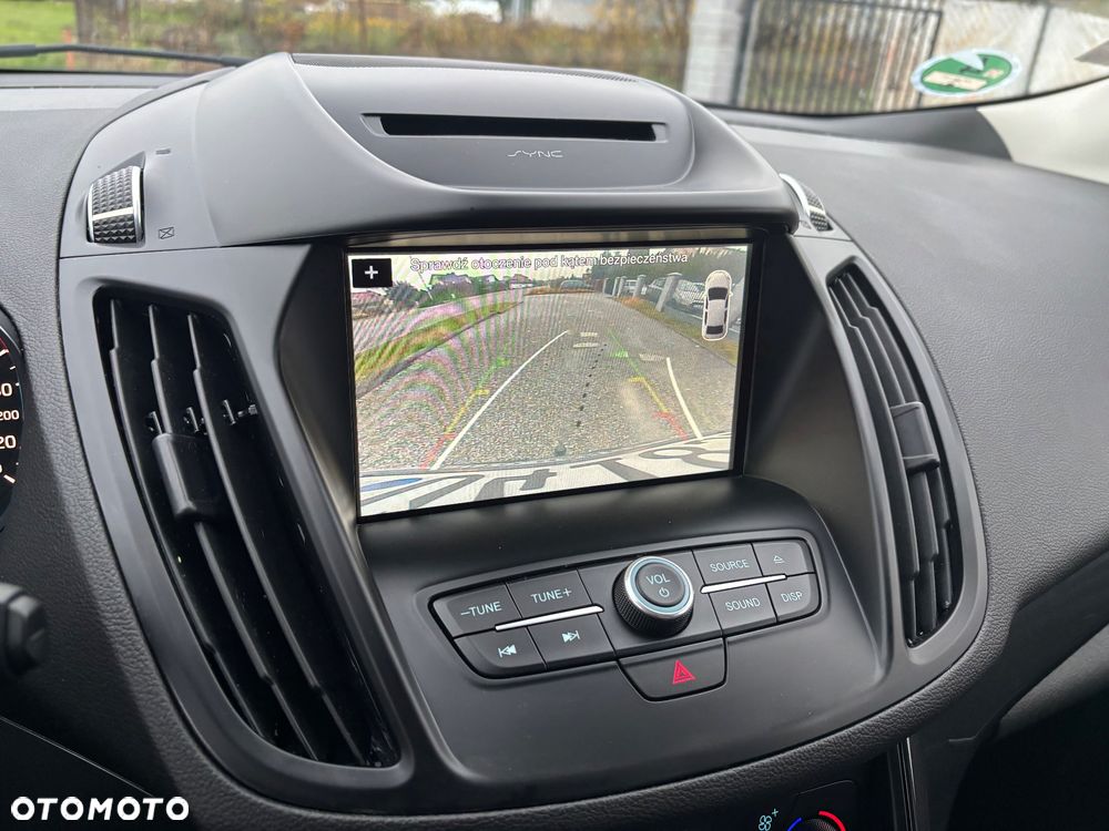 Ford Kuga - 17