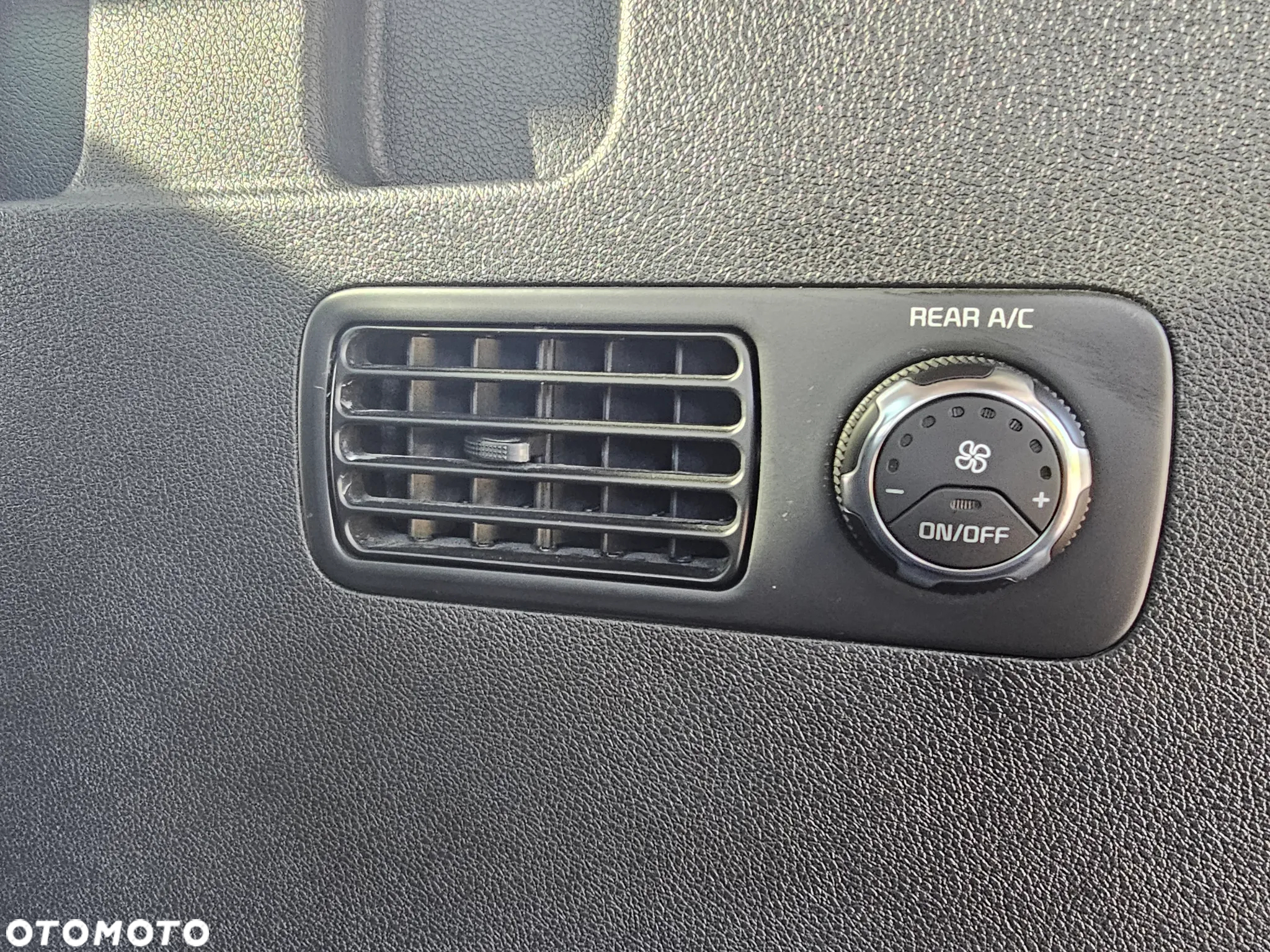 Kia Sorento - 34