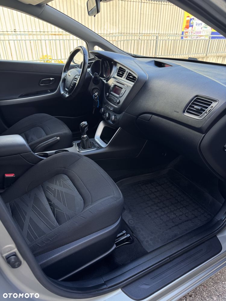 Kia Ceed 1.4 CVVT - 21