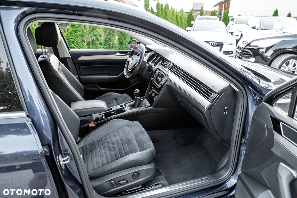Volkswagen Passat Variant 2.0 TDI SCR (BlueMotion Technology) Comfortline - 25