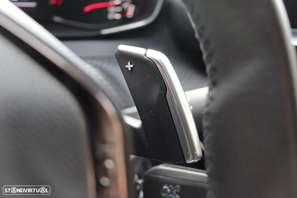 Peugeot 208 PureTech 100 EAT8 Active - 27