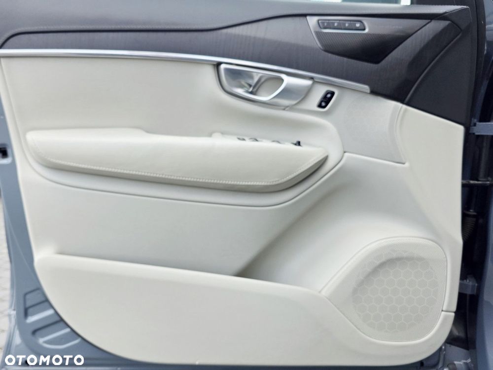 Volvo XC 90 - 14