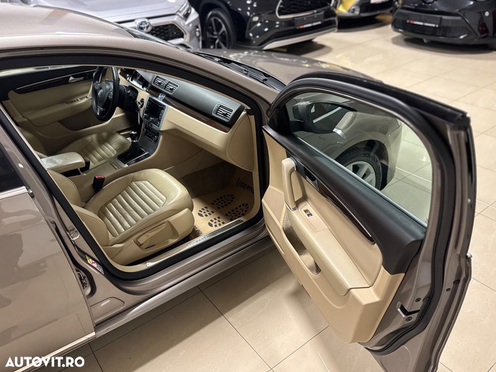 Volkswagen Passat 2.0 TDI Highline - 10