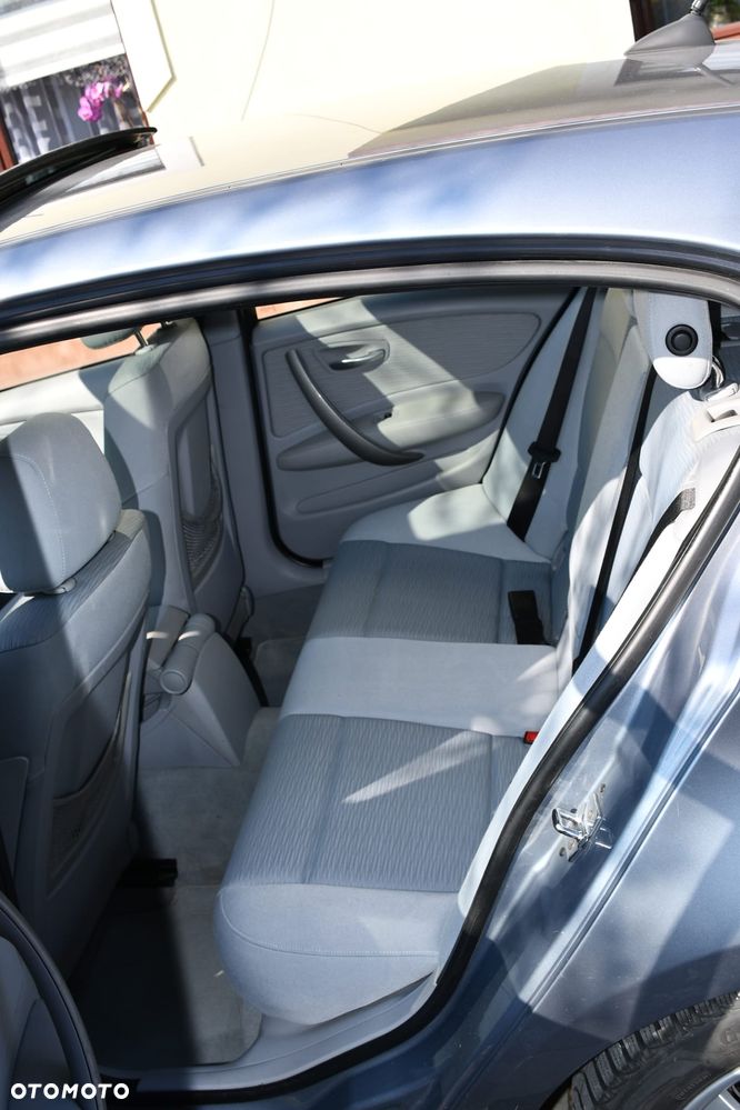 BMW Seria 1 118d DPF - 5