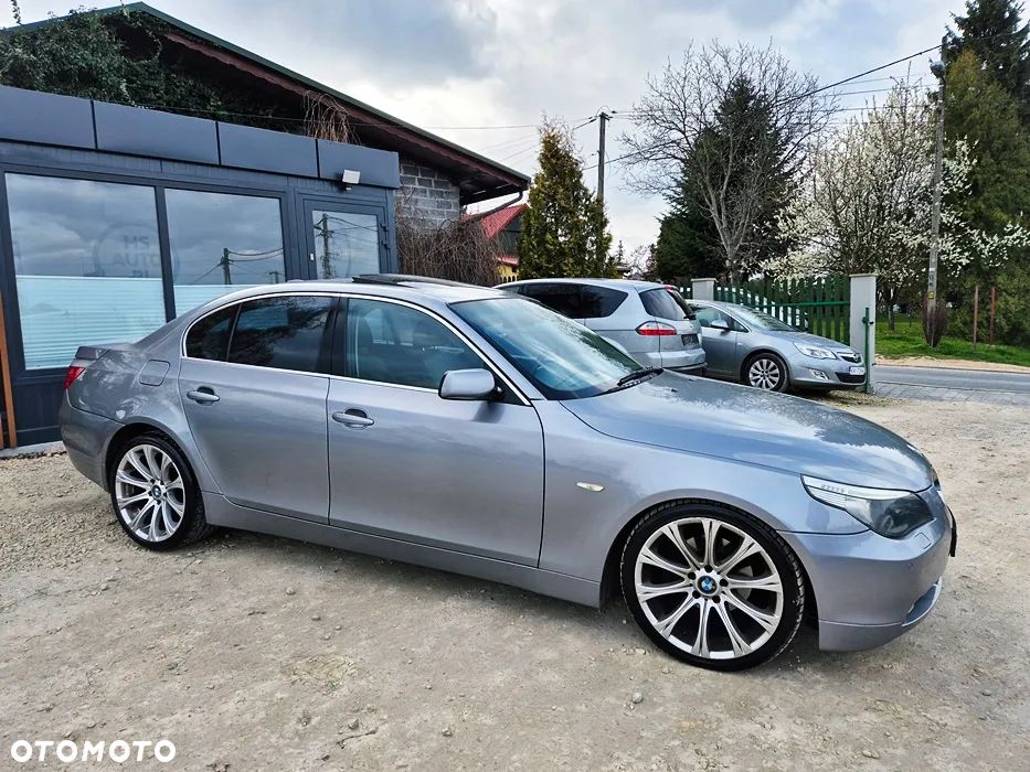 BMW Seria 5 523i - 8