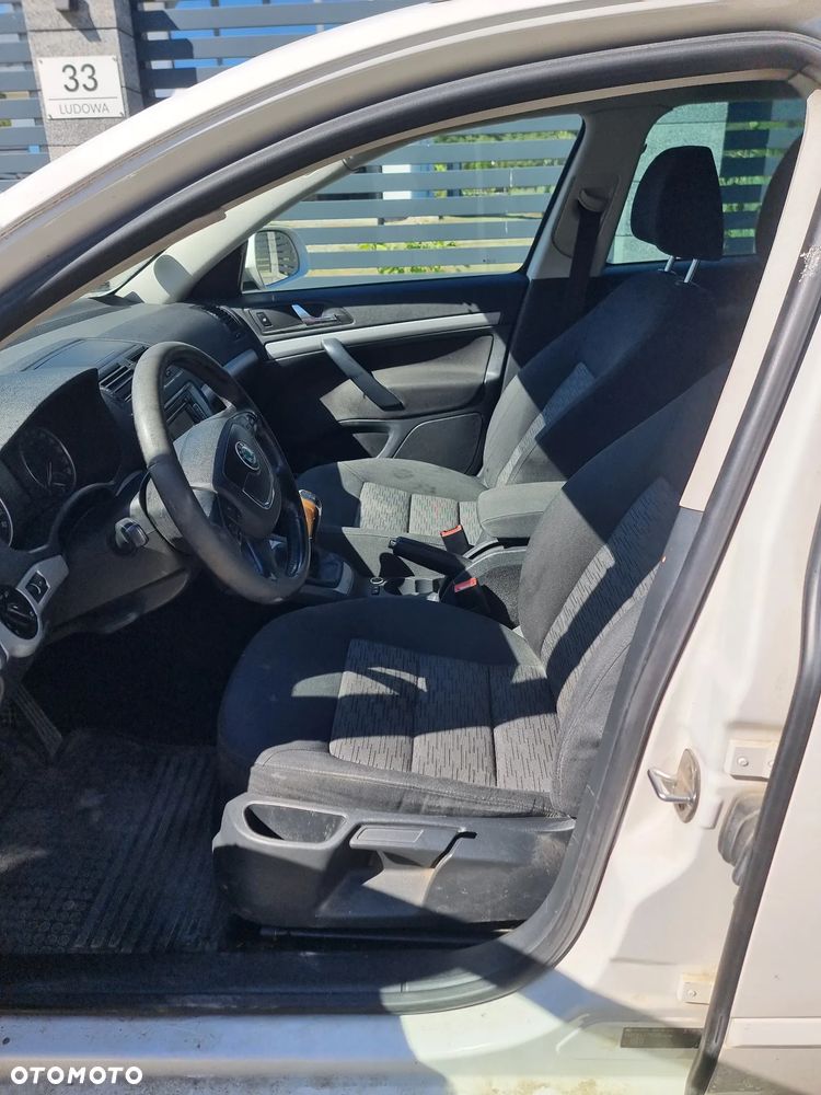 Skoda Octavia - 10