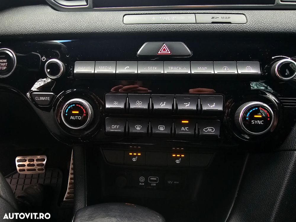 Kia Sportage 1.6 T-GDI 7DCT 4x4 GT Line - 32