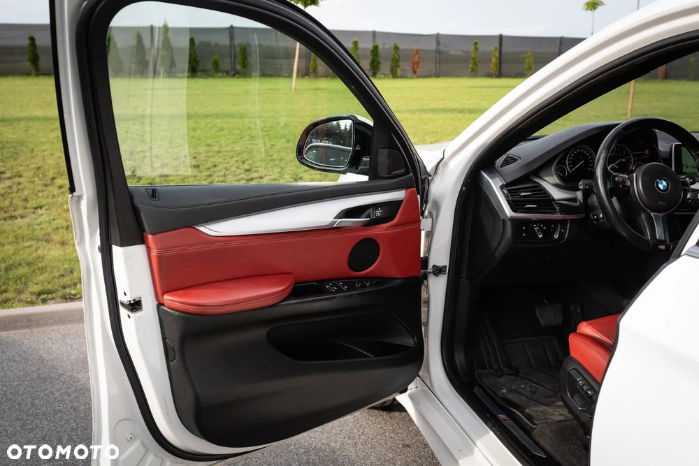 BMW X6 xDrive50i M Sport - 33