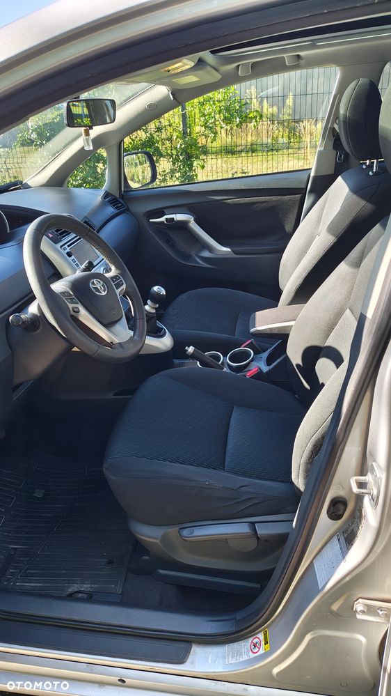 Toyota Verso 2.0 D-4D Sol - 10