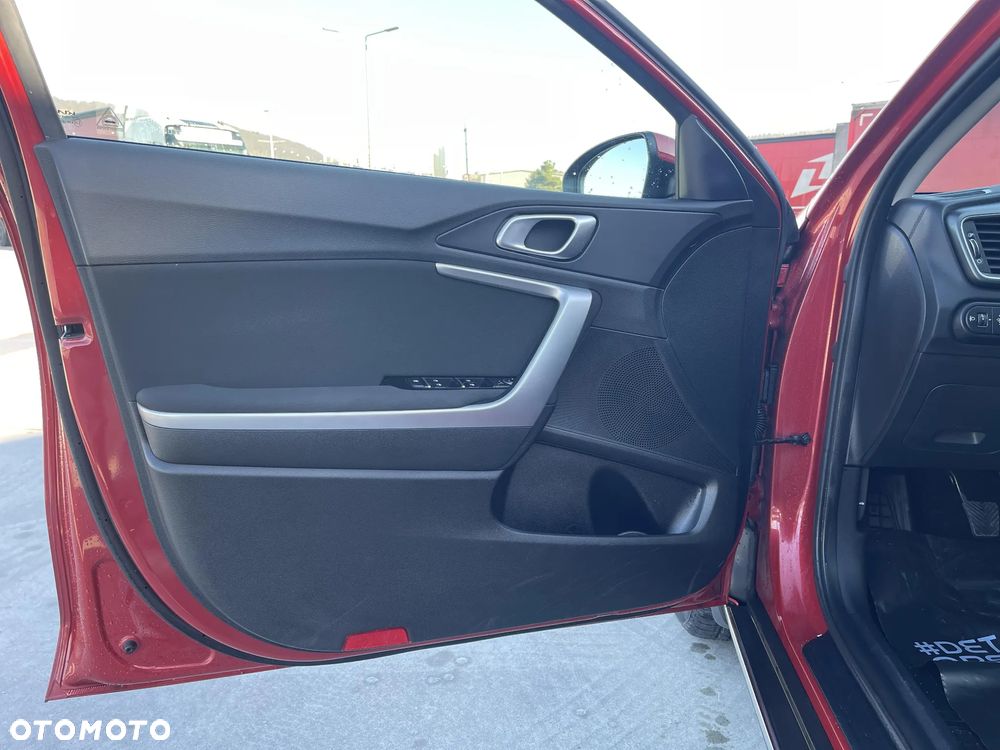 Kia XCeed 1.5 T-GDI M - 11