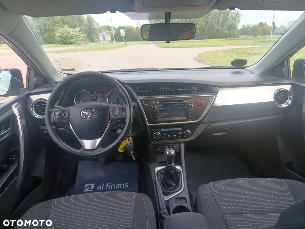 Toyota Auris 1.6 Sol - 7