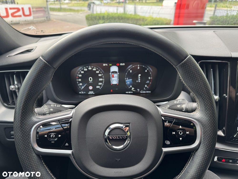 Volvo XC 60 D4 SCR AWD R-Design - 12