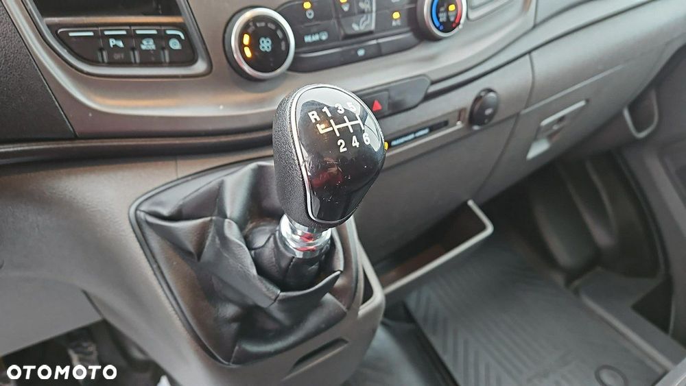 Ford Transit - 17
