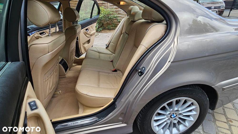BMW Seria 5 - 23