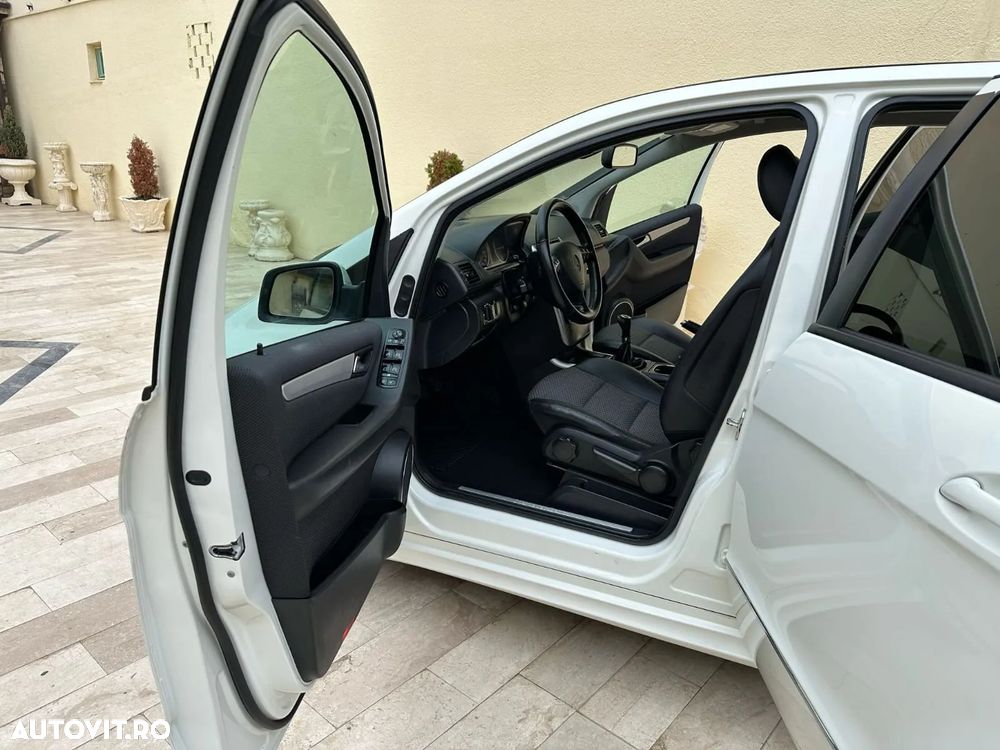 Mercedes-Benz B - 5