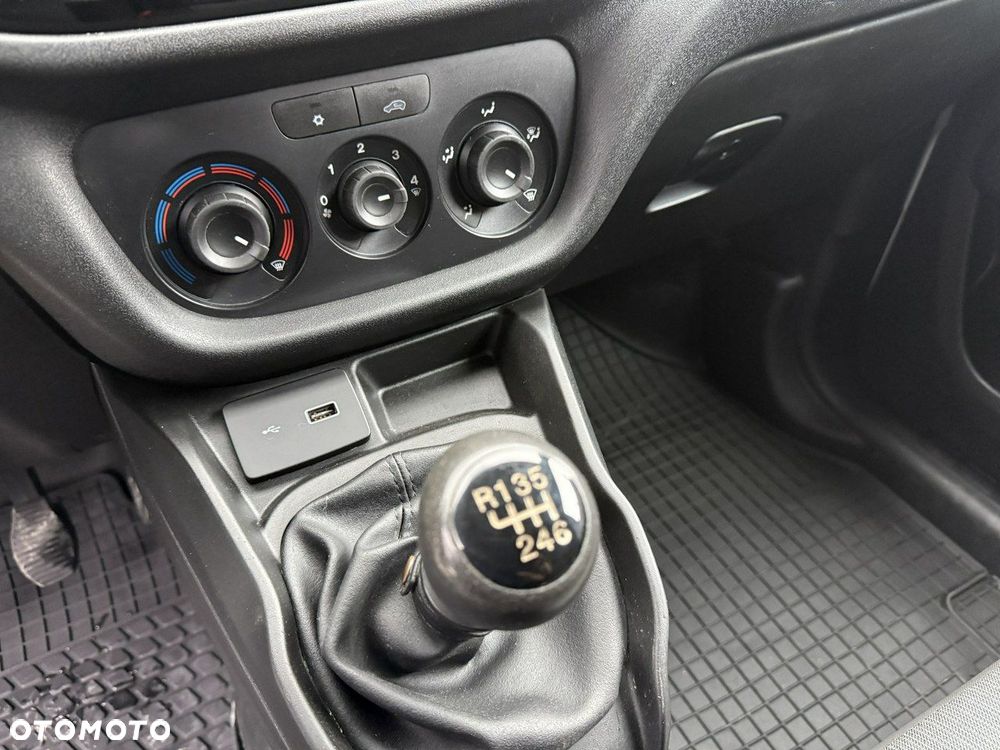 Fiat Doblo - 10