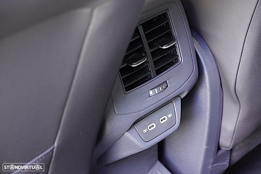 VW T-Roc 2.0 TDI R-Line DSG - 29