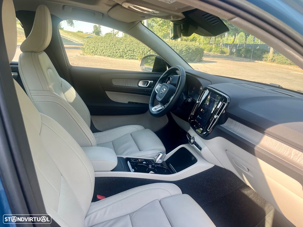 Volvo XC 40 2.0 B3 Black Edition - 6