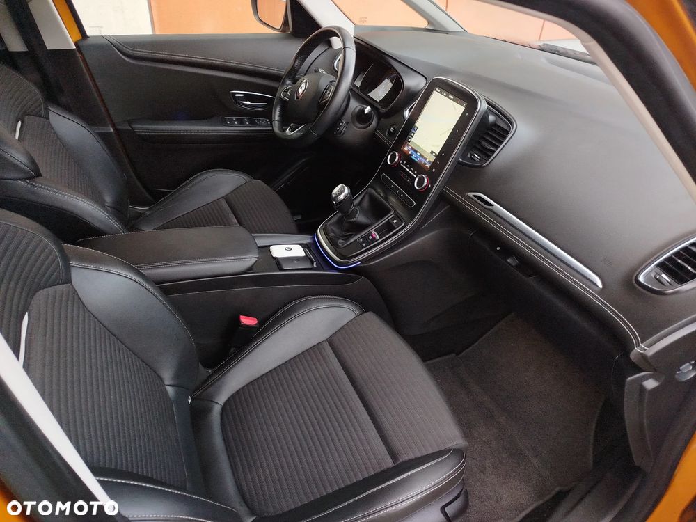 Renault Scenic ENERGY TCe 130 S&S Paris - 10