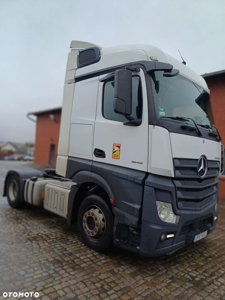 Mercedes-Benz ACTROS - 1