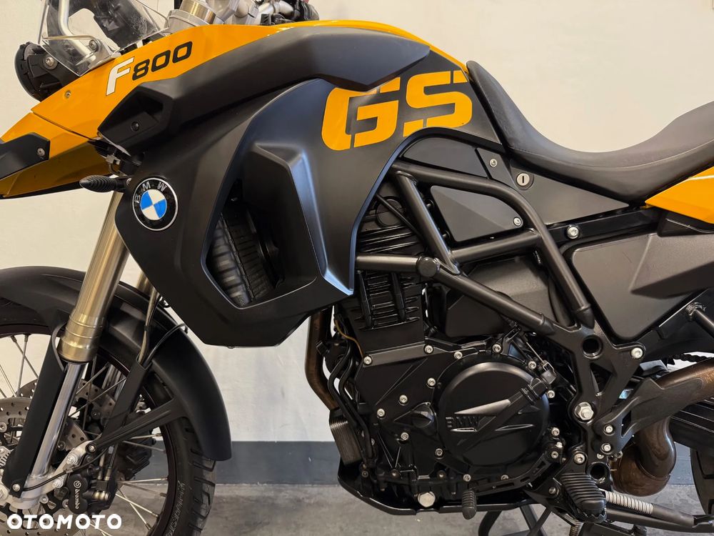 BMW F - 12