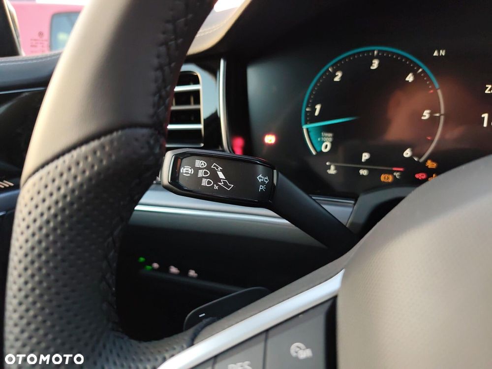 Volkswagen Touareg 3.0 V6 TDI SCR 4Mot R-Line - 23