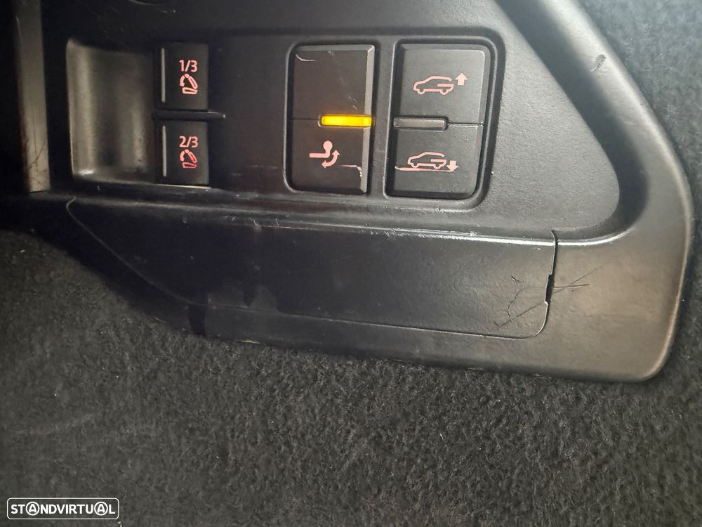 VW Touareg 3.0 TDI V6 Tiptronic - 12