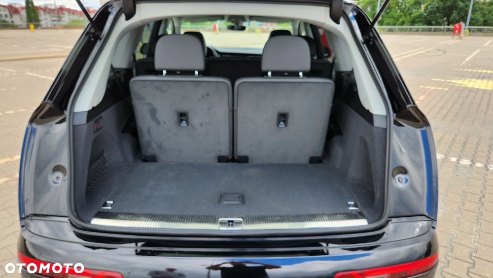 Audi Q7 55 TFSI quattro tiptronic - 13