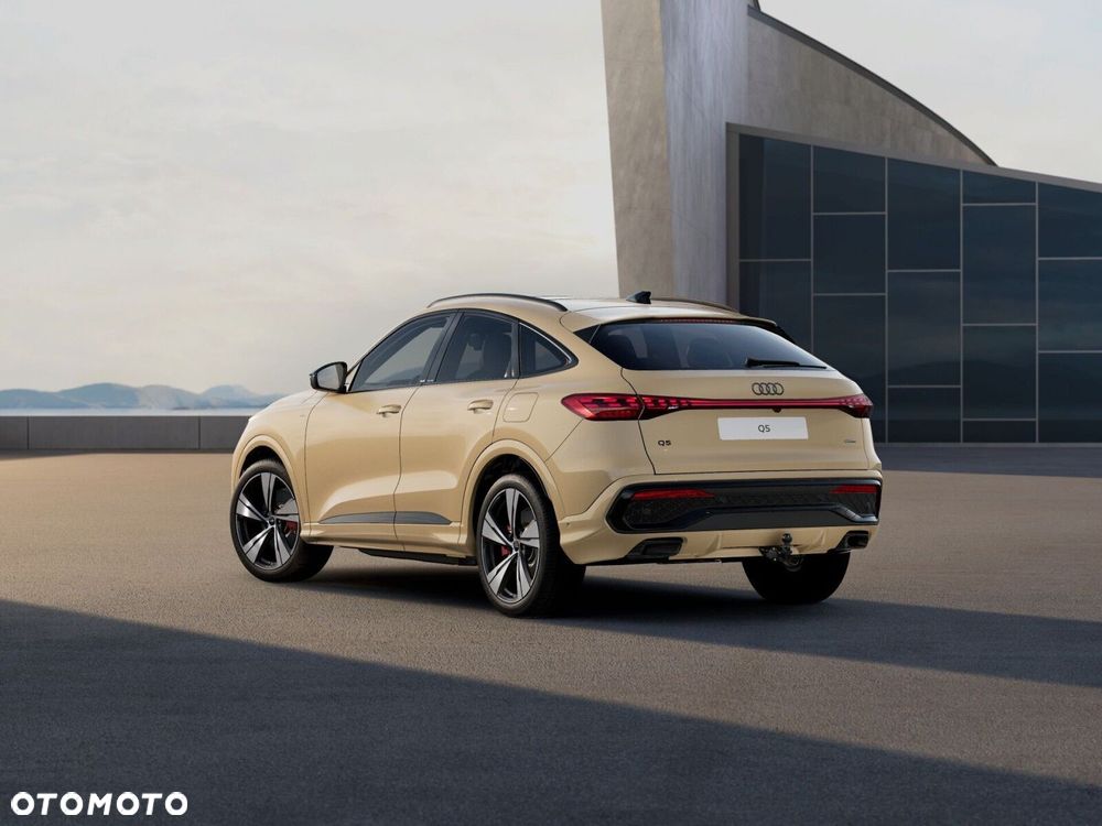 Audi Q5 Sportback - 5