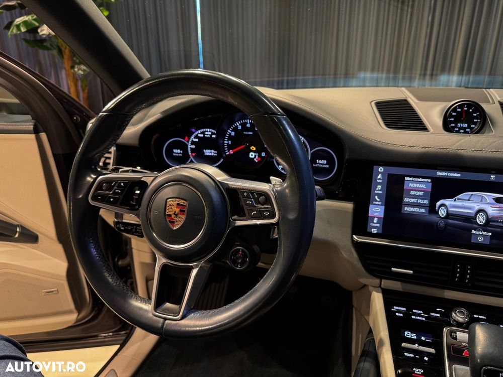 Porsche Cayenne Standard - 33