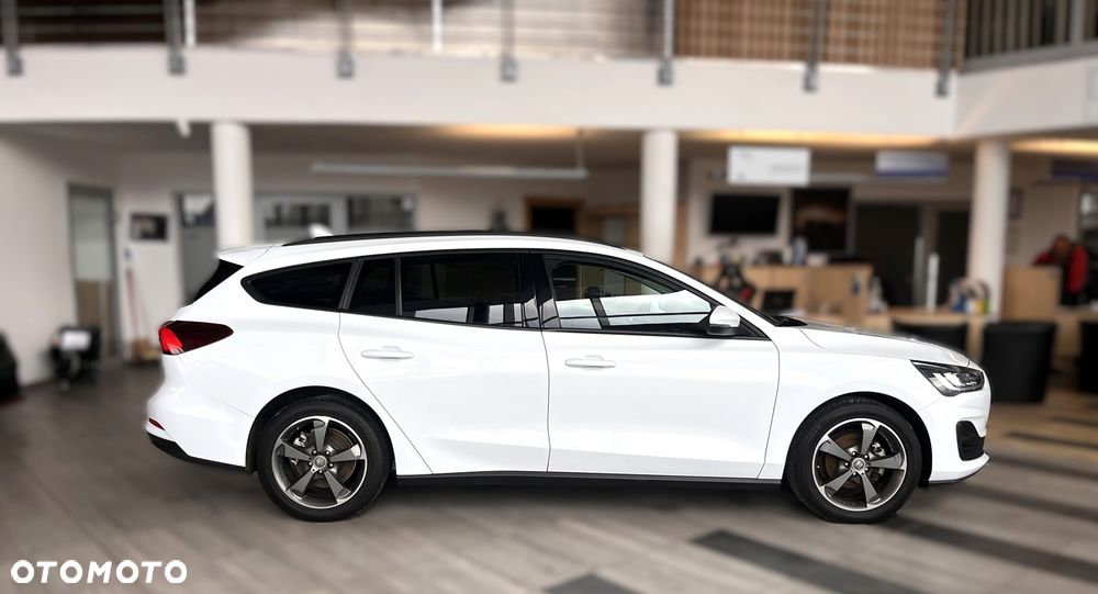Ford Focus SW - 7