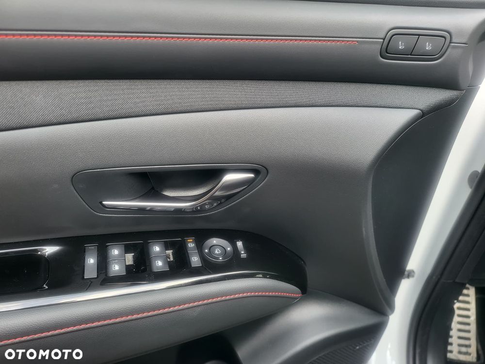 Hyundai Tucson 1.6 T-GDi PHEV N-Line 4WD - 12