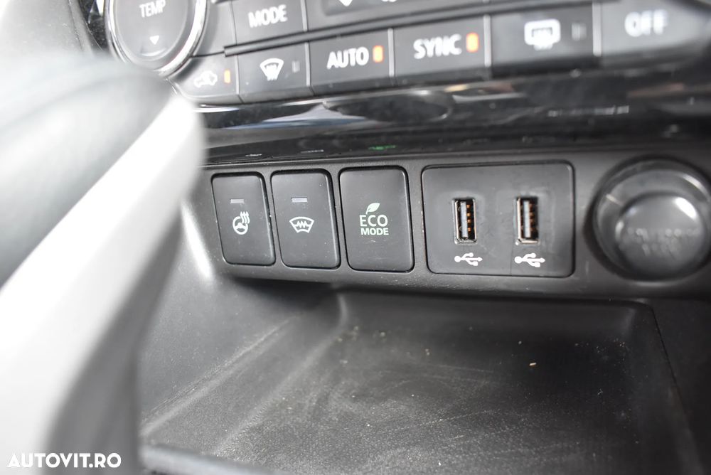 Mitsubishi Eclipse-Cross 1.5-litre 16-valve DOHC MIVEC 4X4 Instyle+ Aut. - 14