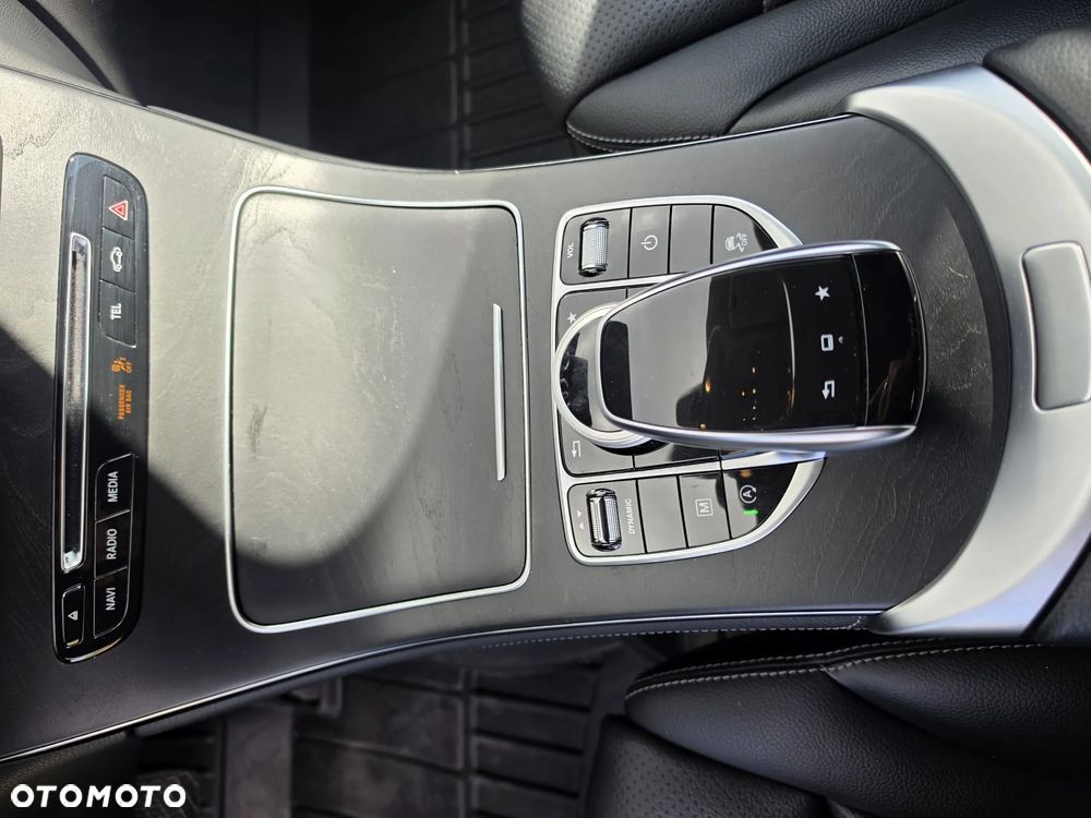 Mercedes-Benz GLC - 15