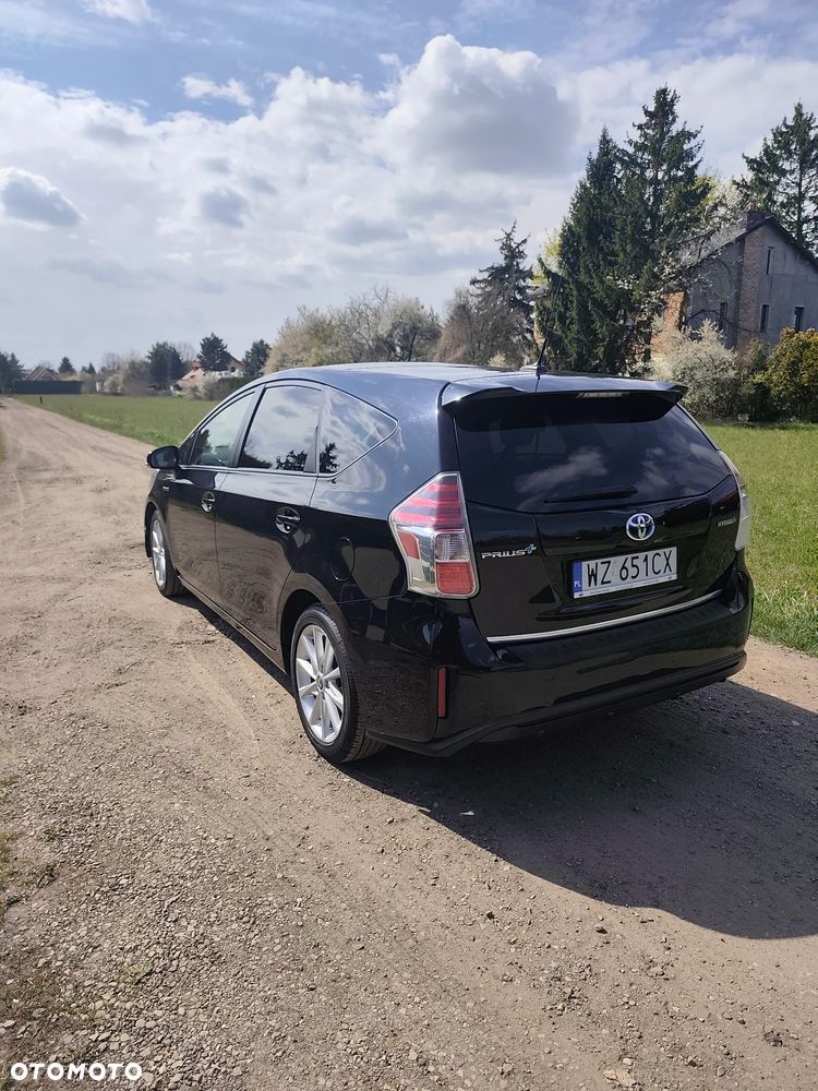 Toyota Prius+ (Hybrid) Executive - 4