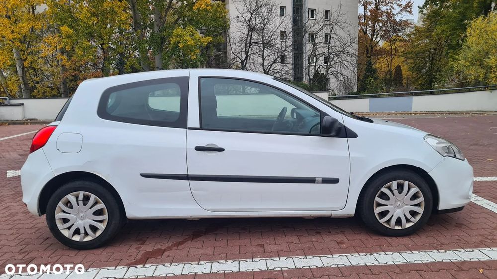 Renault Clio 1.5 dCi Authentique - 4