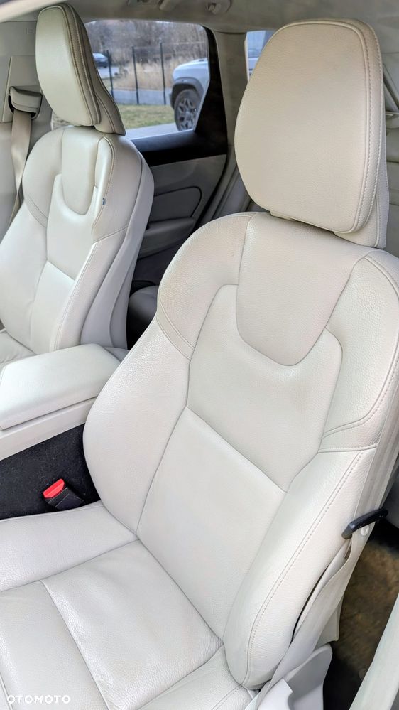 Volvo XC 60 B5 D AWD Inscription - 8