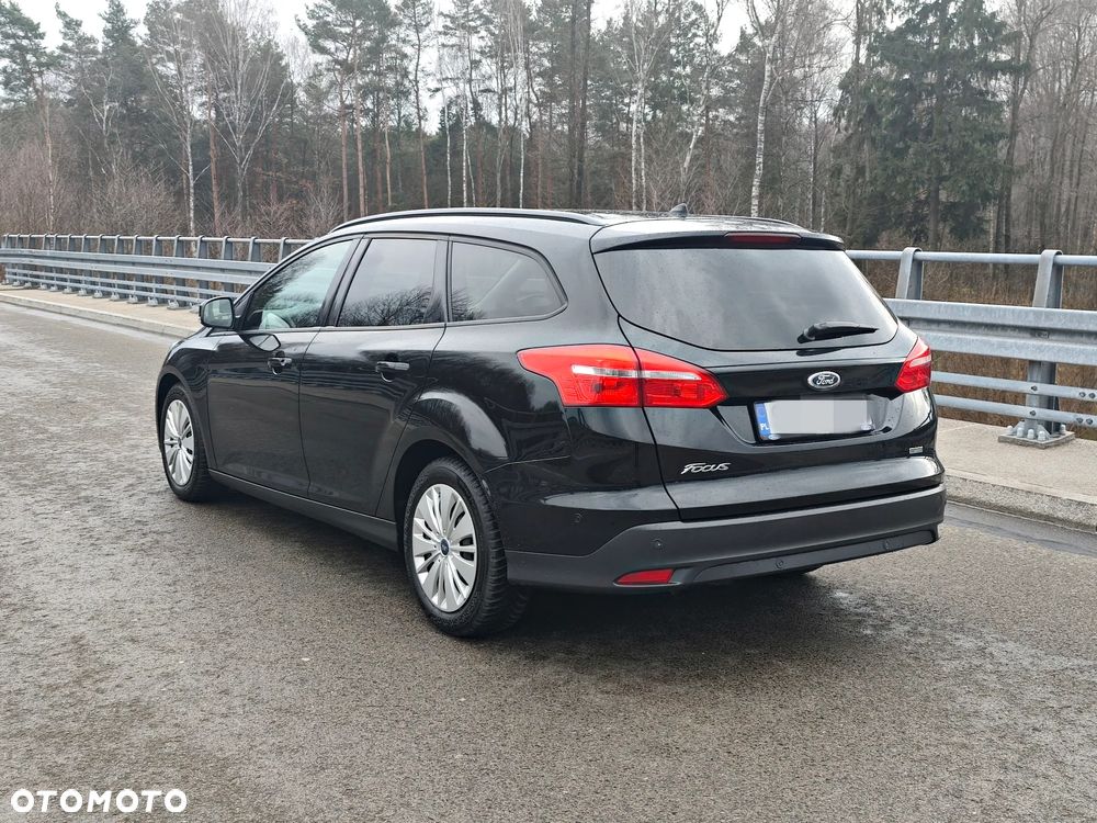Ford Focus 1.0 EcoBoost Titanium - 5