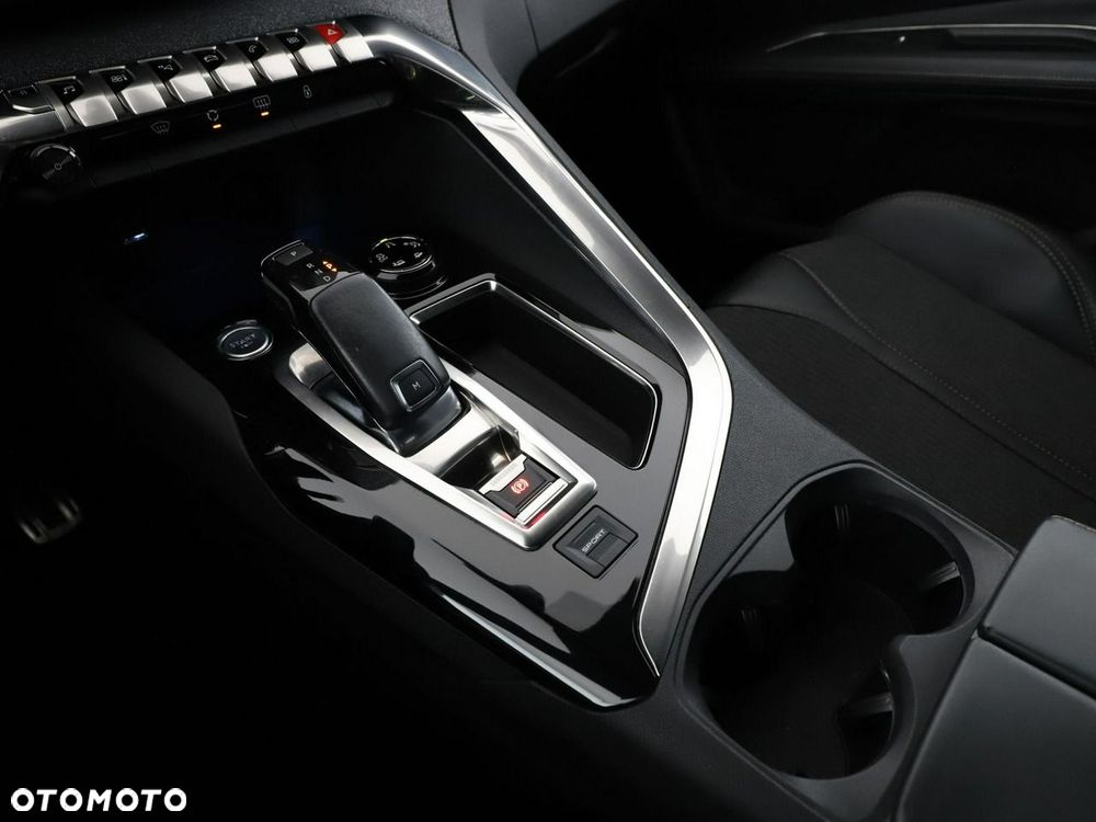 Peugeot 3008 1.6 THP Allure S&S EAT6 - 32