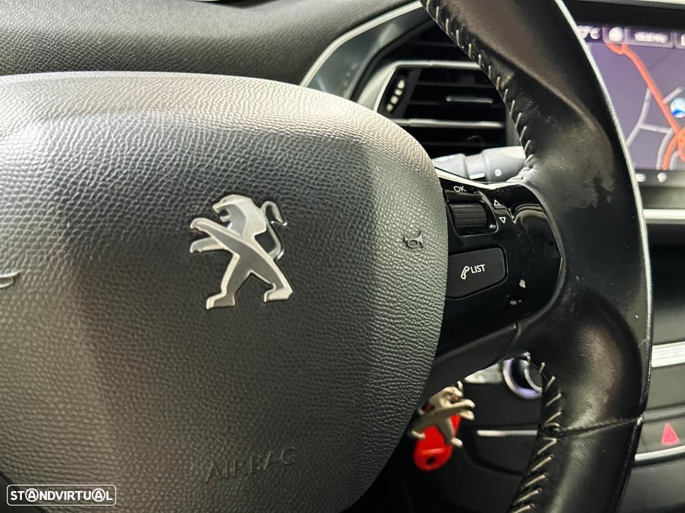 Peugeot 308 1.6 BlueHDi Allure - 38