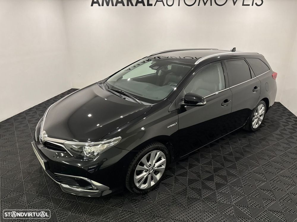 Toyota Auris Touring Sports 1.8 HSD Comfort +P.Techno+P.Sport - 21