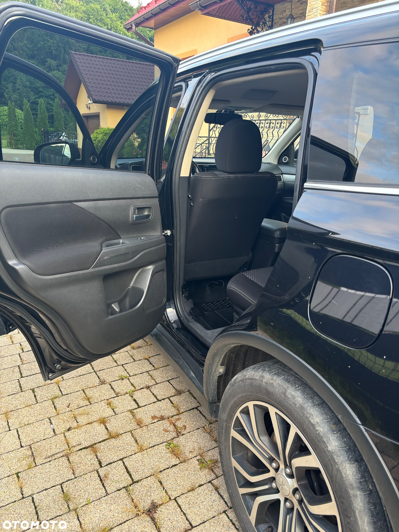 Mitsubishi Outlander 2.0 Intense + 4WD CVT - 13